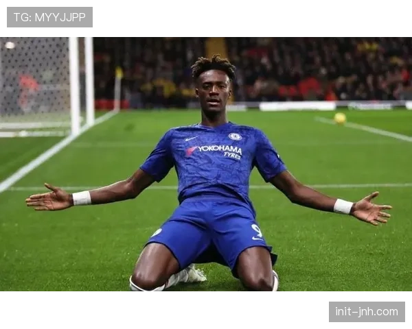 英超“未来之星”青训营增设防守专项课程，重点演练一对一防守